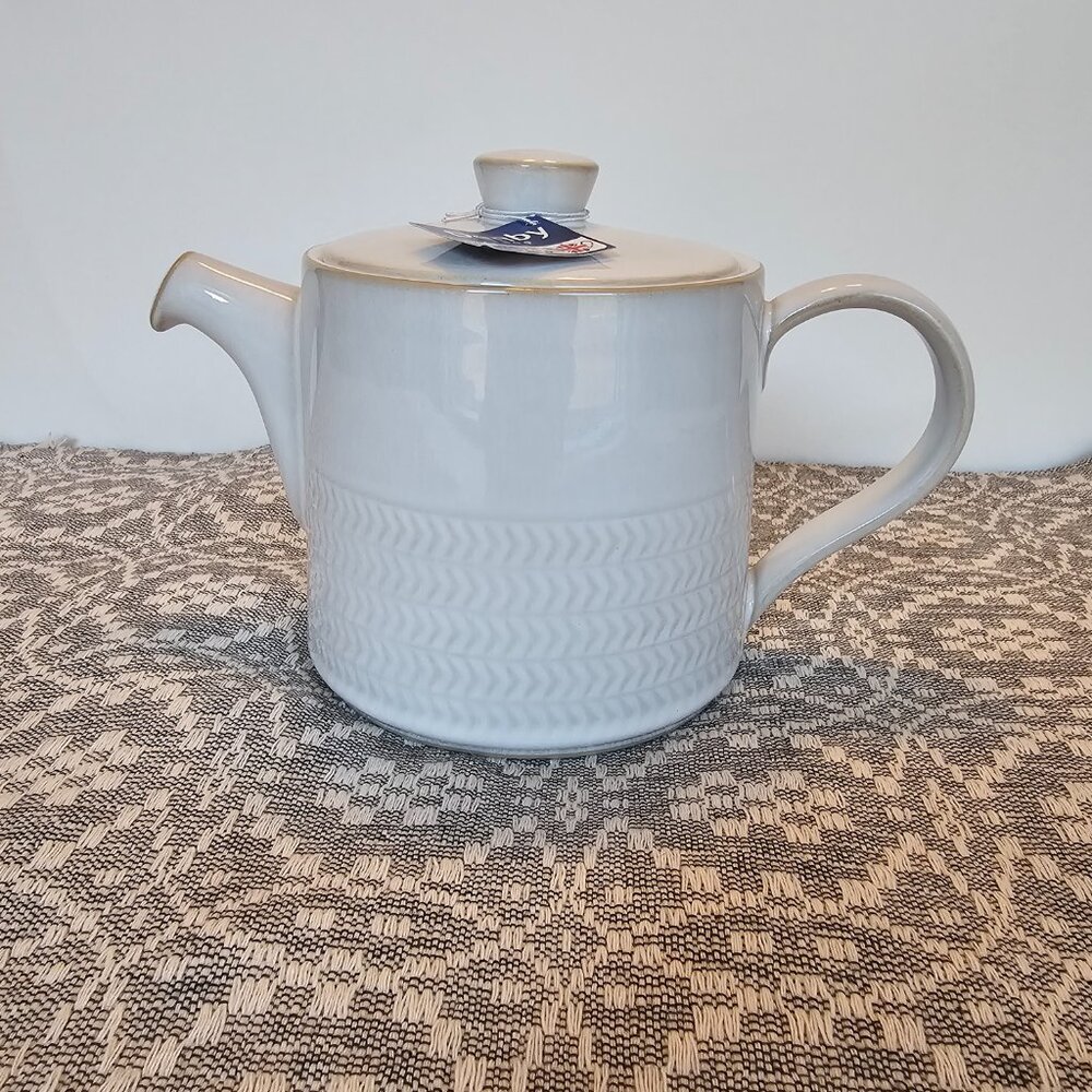 Denby Natural Canvas Textured Teapot – Made in England